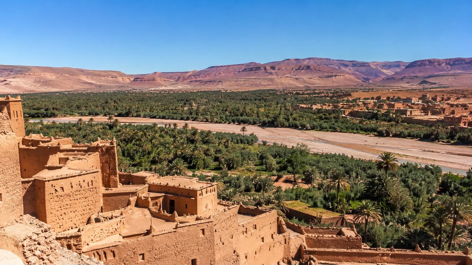 Panoramic Draa Valley landscape on the 5 day desert tour from Marrakech